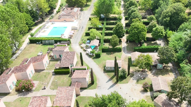 CAMPING DU LAC DE FERRIE